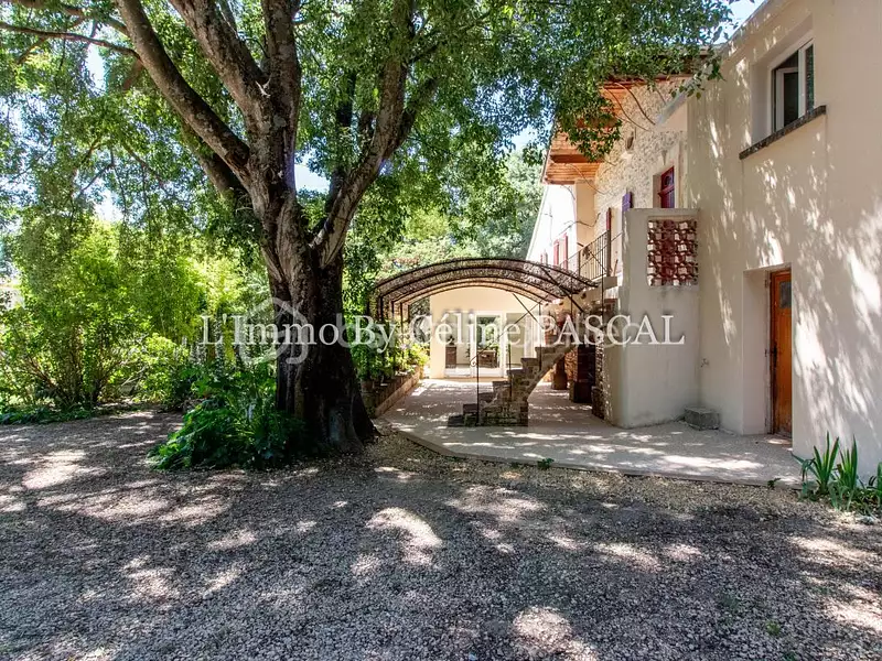 Maison, 159 m²