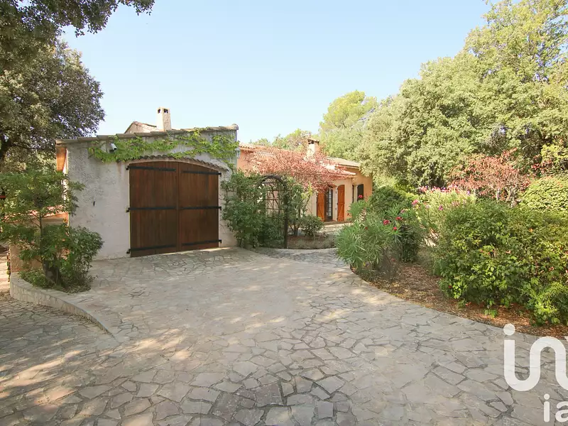 Maison, 164 m²