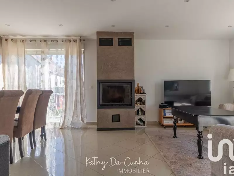 Maison, 93 m²