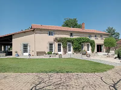 Maison, 375 m²