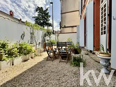 Immeuble, 300 m²