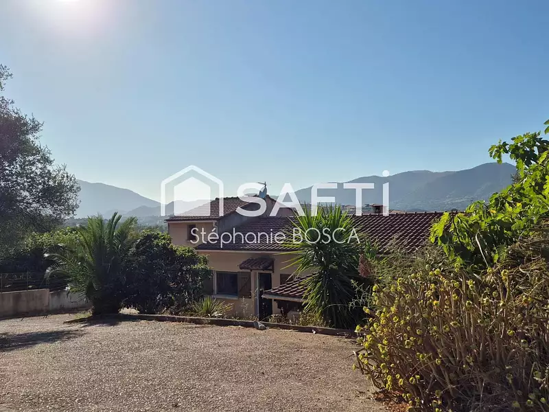 Maison, 135 m²