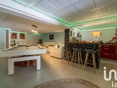 Maison, 267 m²
