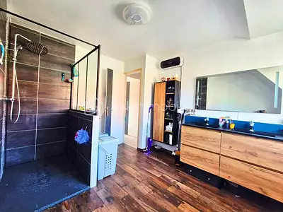 Maison, 93 m²