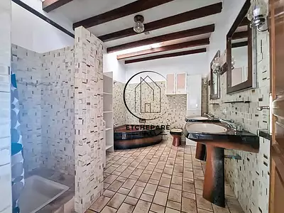 Maison, 167 m²