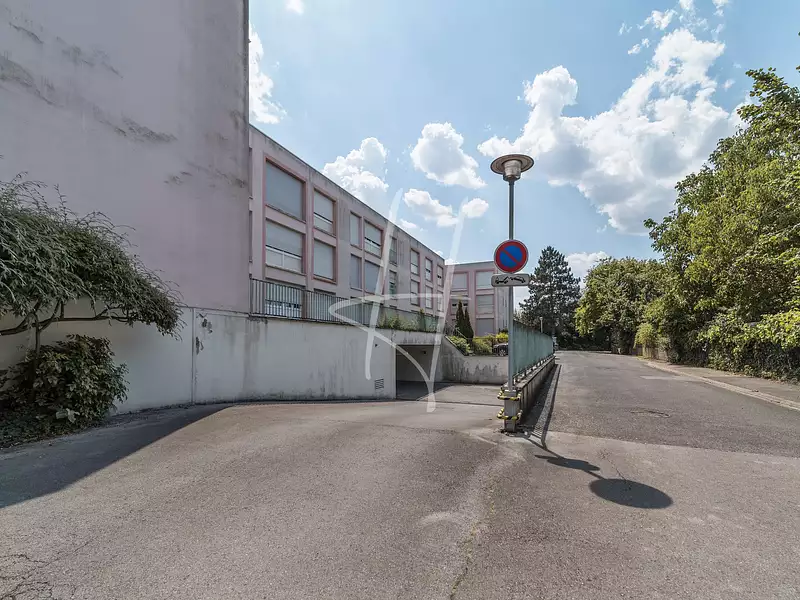 Parking, 12 m²