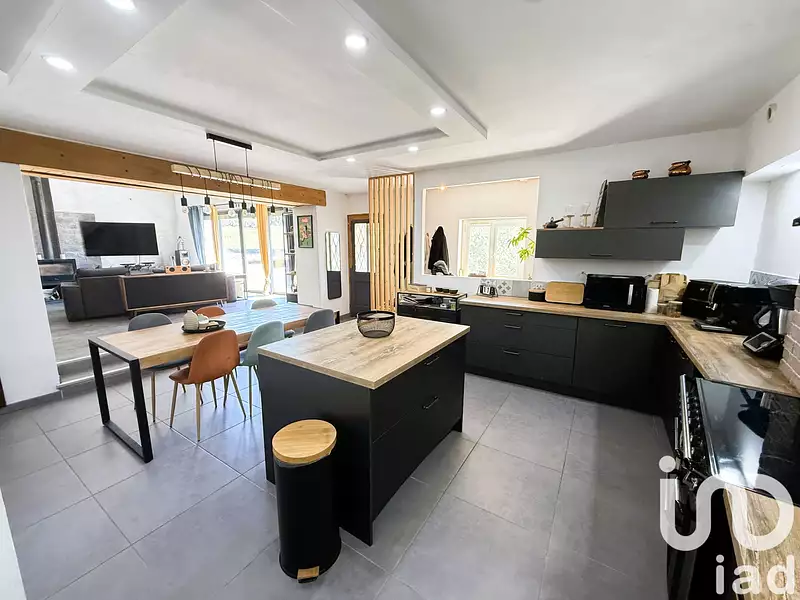 Maison, 144 m²