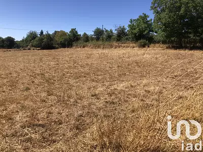 Terrain, 10 270 m²