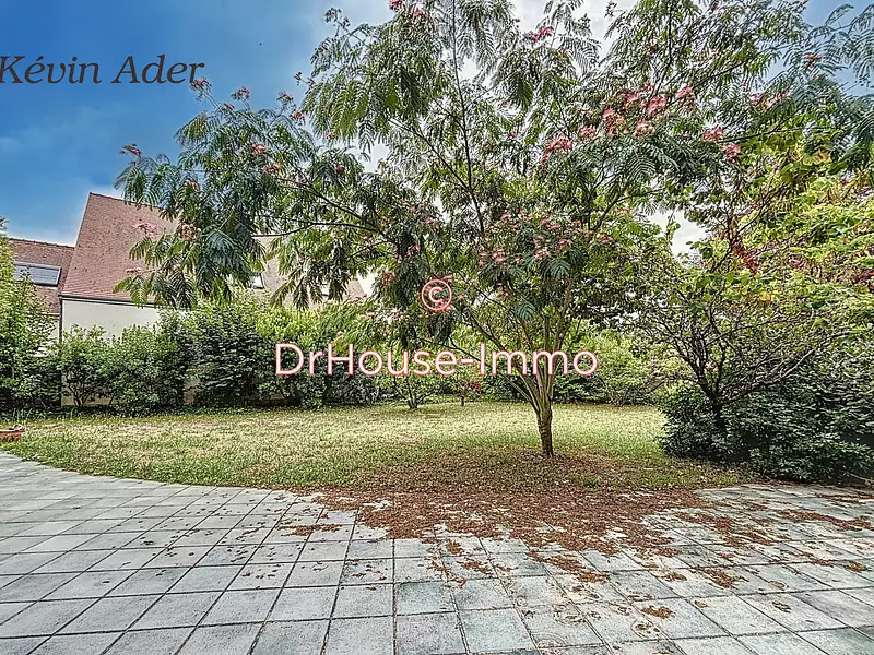 Maison, 230 m²