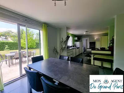 Maison, 146 m²