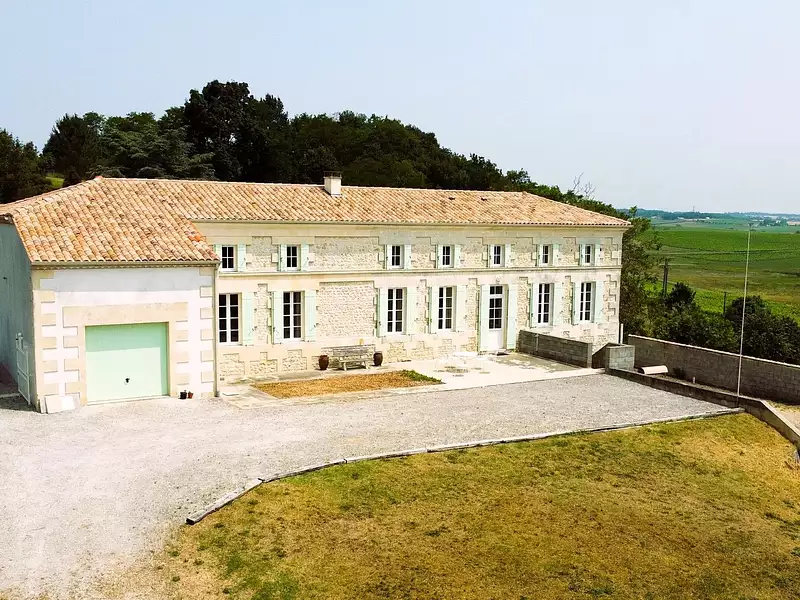 Maison, 250 m²