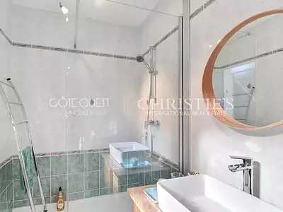 Maison, 250 m²