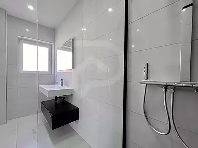 Maison, 202 m²