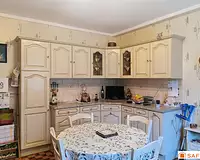 Maison, 202 m²
