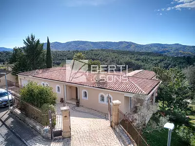 Maison, 340,49 m²