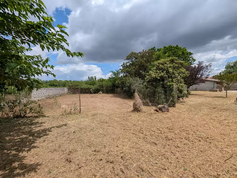 Terrain, 630 m²
