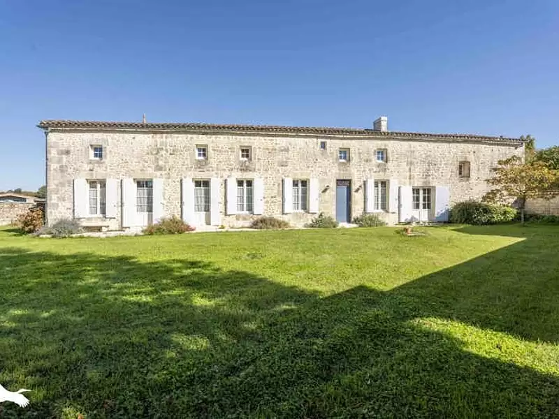 Maison, 205 m²