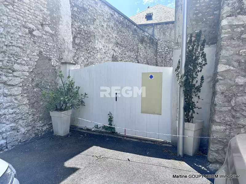 Immeuble, 76 m²