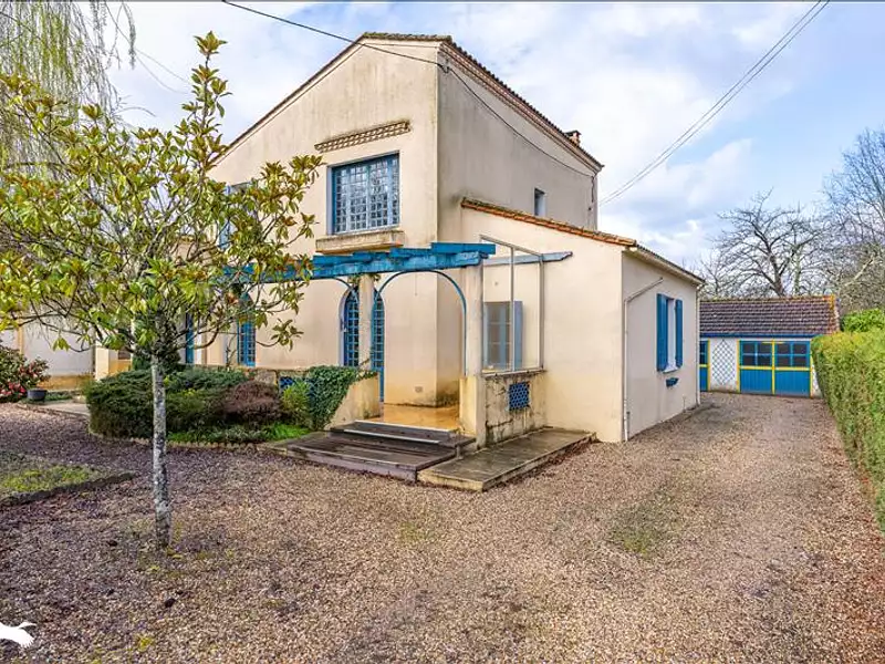 Maison, 195 m²