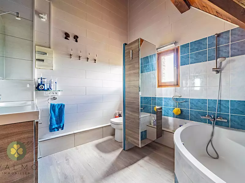 Maison, 215 m²