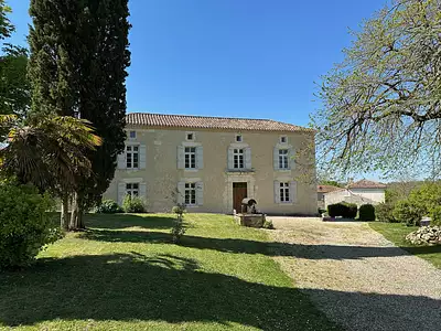 Maison, 245 m²