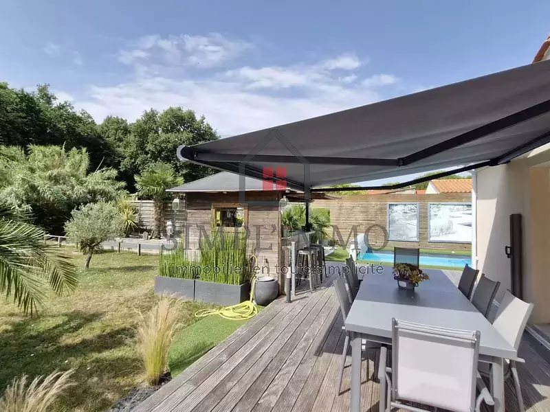 Maison, 165 m²