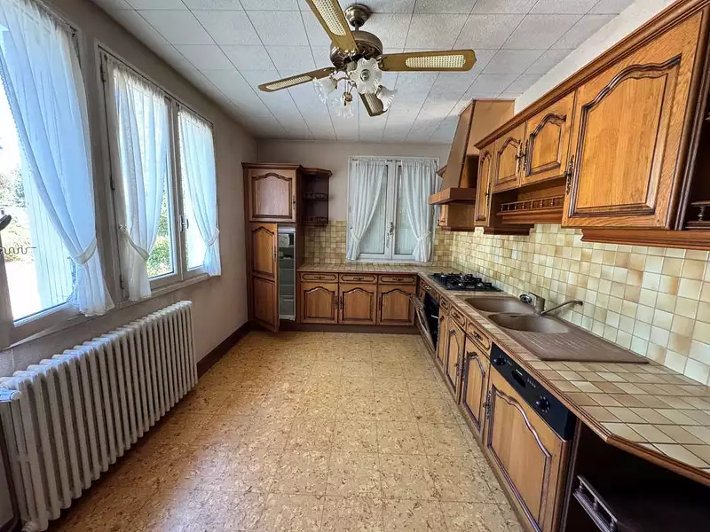 Maison, 245 m²