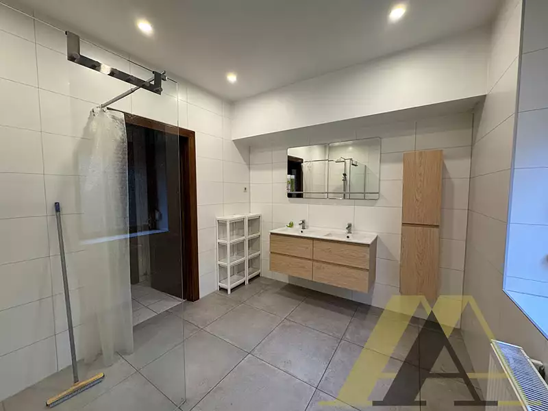 Maison, 241,75 m²