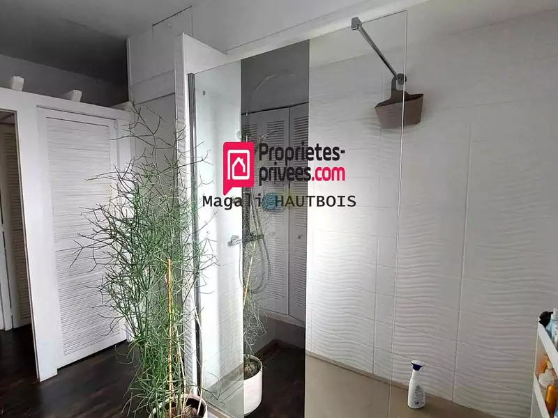 Immeuble, 360 m²