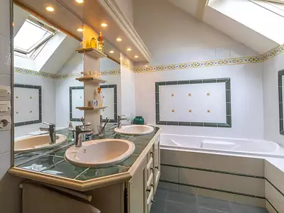 Maison, 233 m²