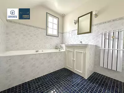 Maison, 164 m²
