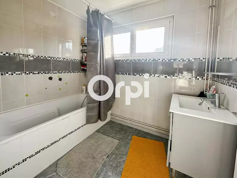 Maison, 99 m²