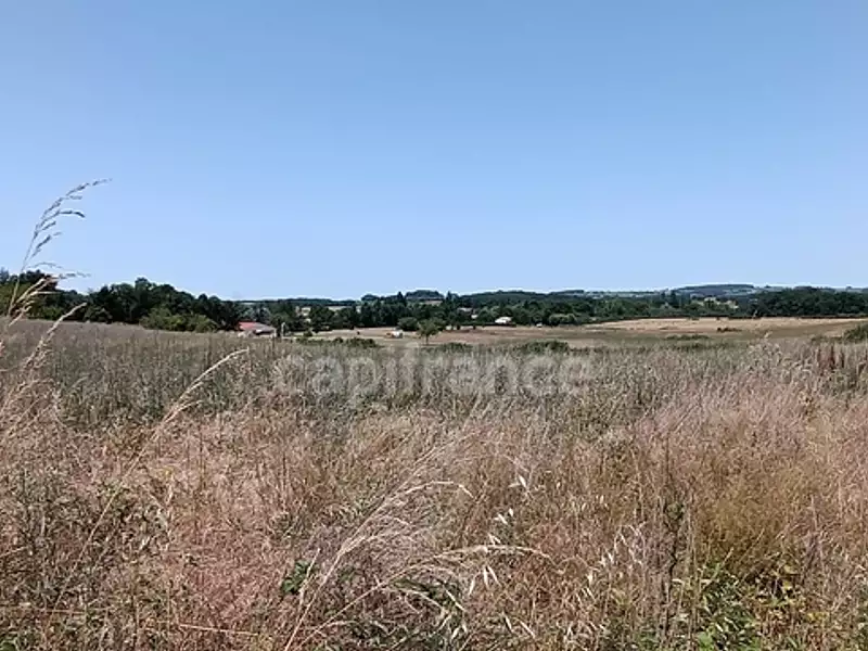 Terrain, 1 800 m²