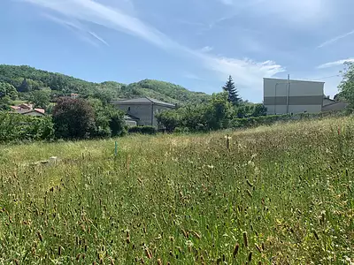 Terrain, 1 095 m²