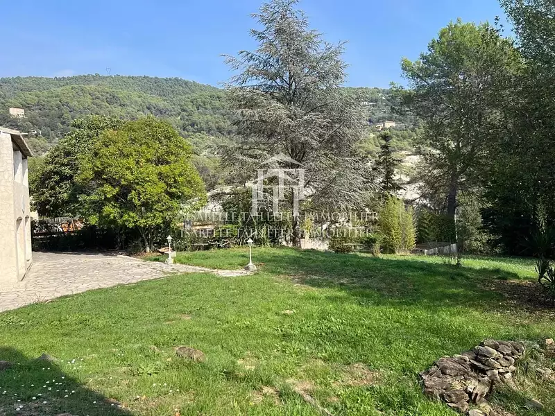 Maison, 196 m²