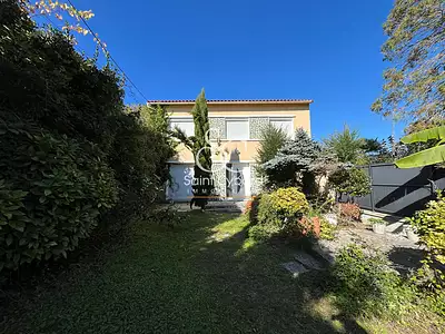 Maison, 166 m²