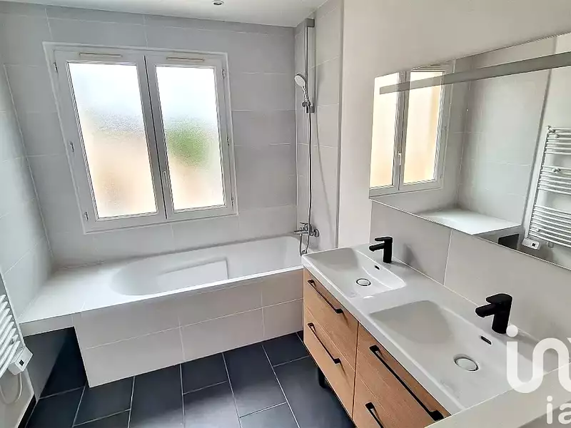 Immeuble, 124 m²