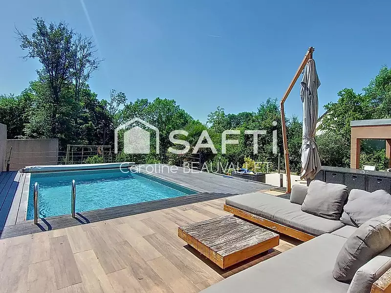 Maison, 165 m²