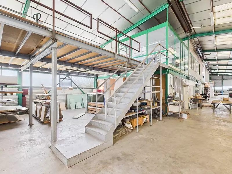 Divers, 3 745 m²