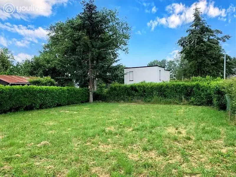 Terrain, 300 m²