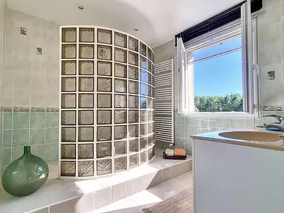 Maison, 220 m²