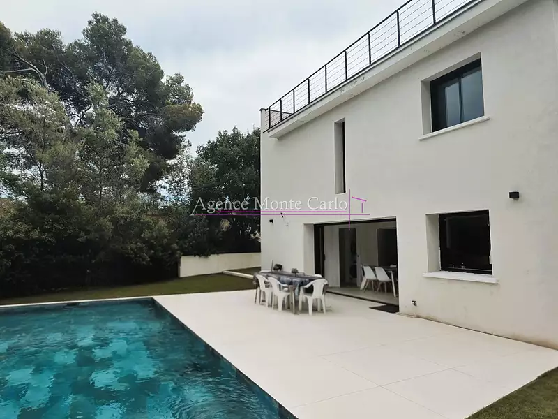 Maison, 160 m²