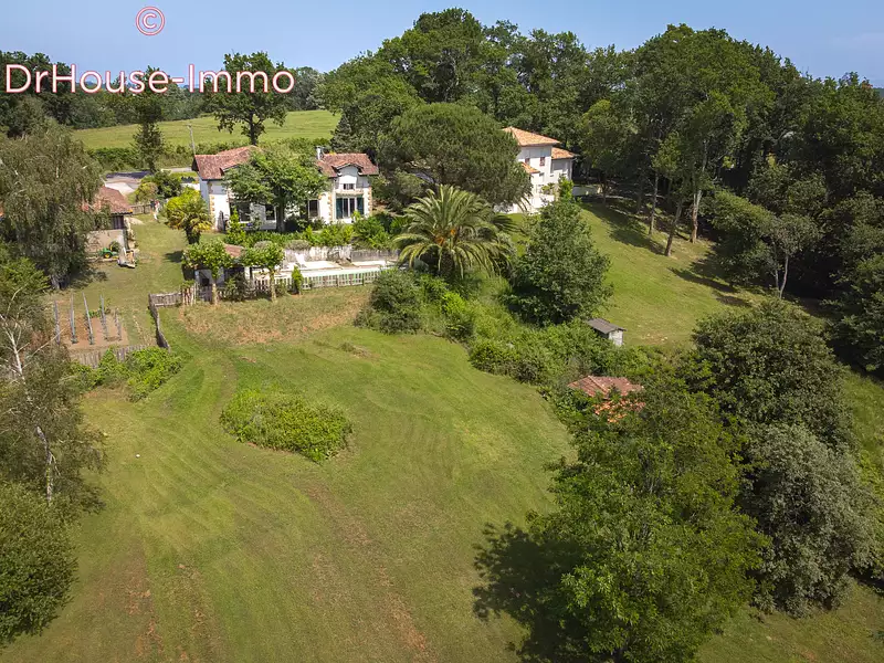 Maison, 180 m²