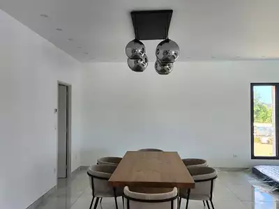 Maison, 207 m²