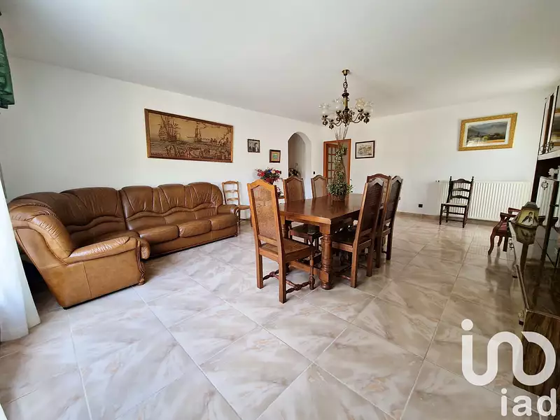 Maison, 215 m²