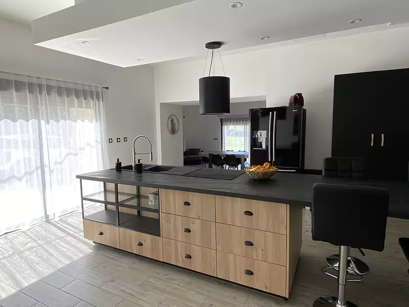 Maison, 200 m²