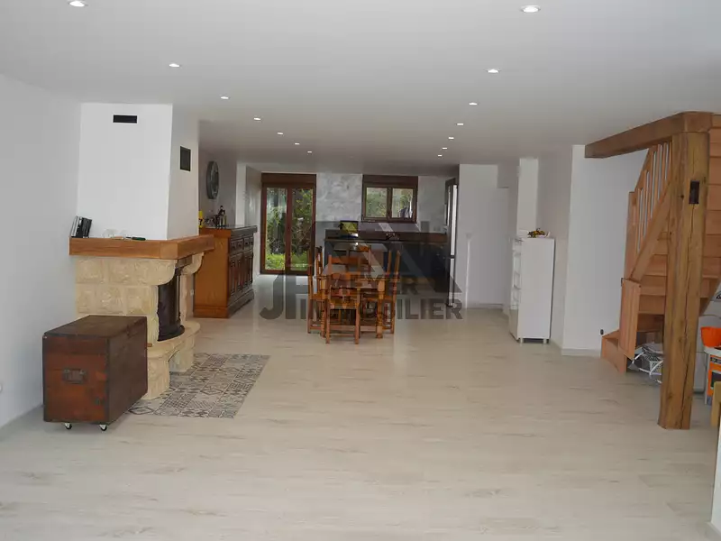 Maison, 200 m²