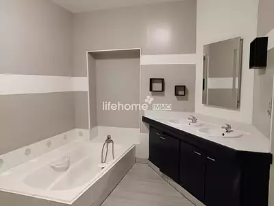 Maison, 158 m²