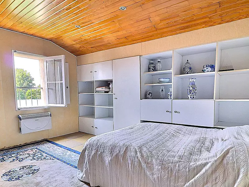 Maison, 250 m²