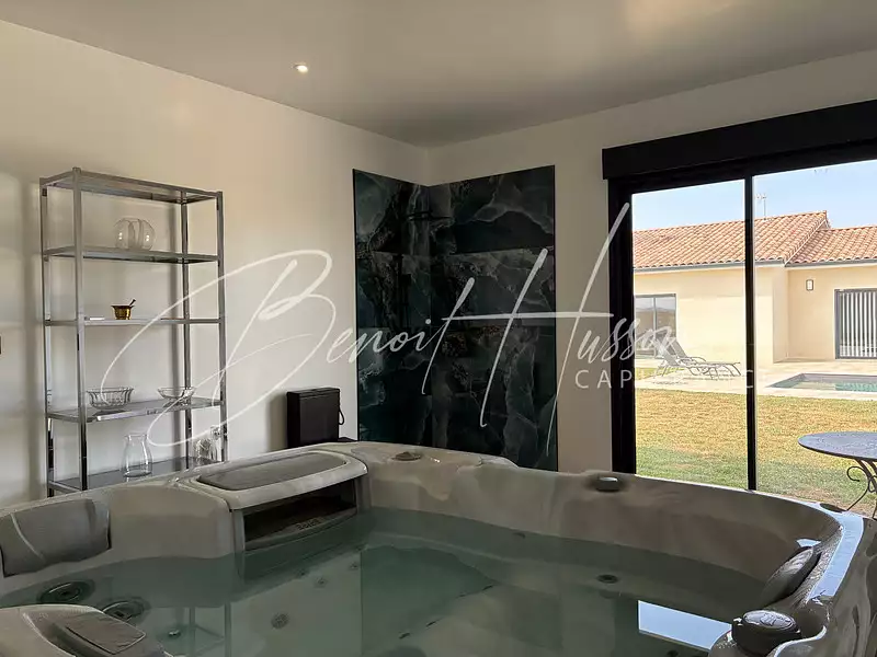 Maison, 169 m²